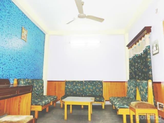 New Crown Hotel Indore Buitenkant foto